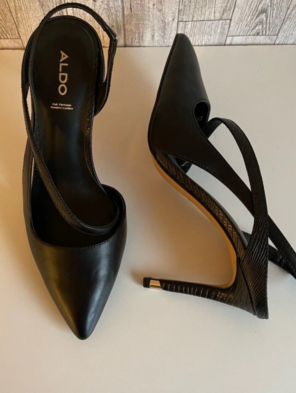 ALDO Black Pointed Toe Slingback Heels - Excellent Condition Sz 8 Leather